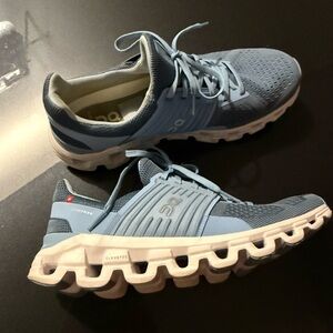 EUC Light Blue OnCloud Cloudswift Sneakers, women’s size 9.5
